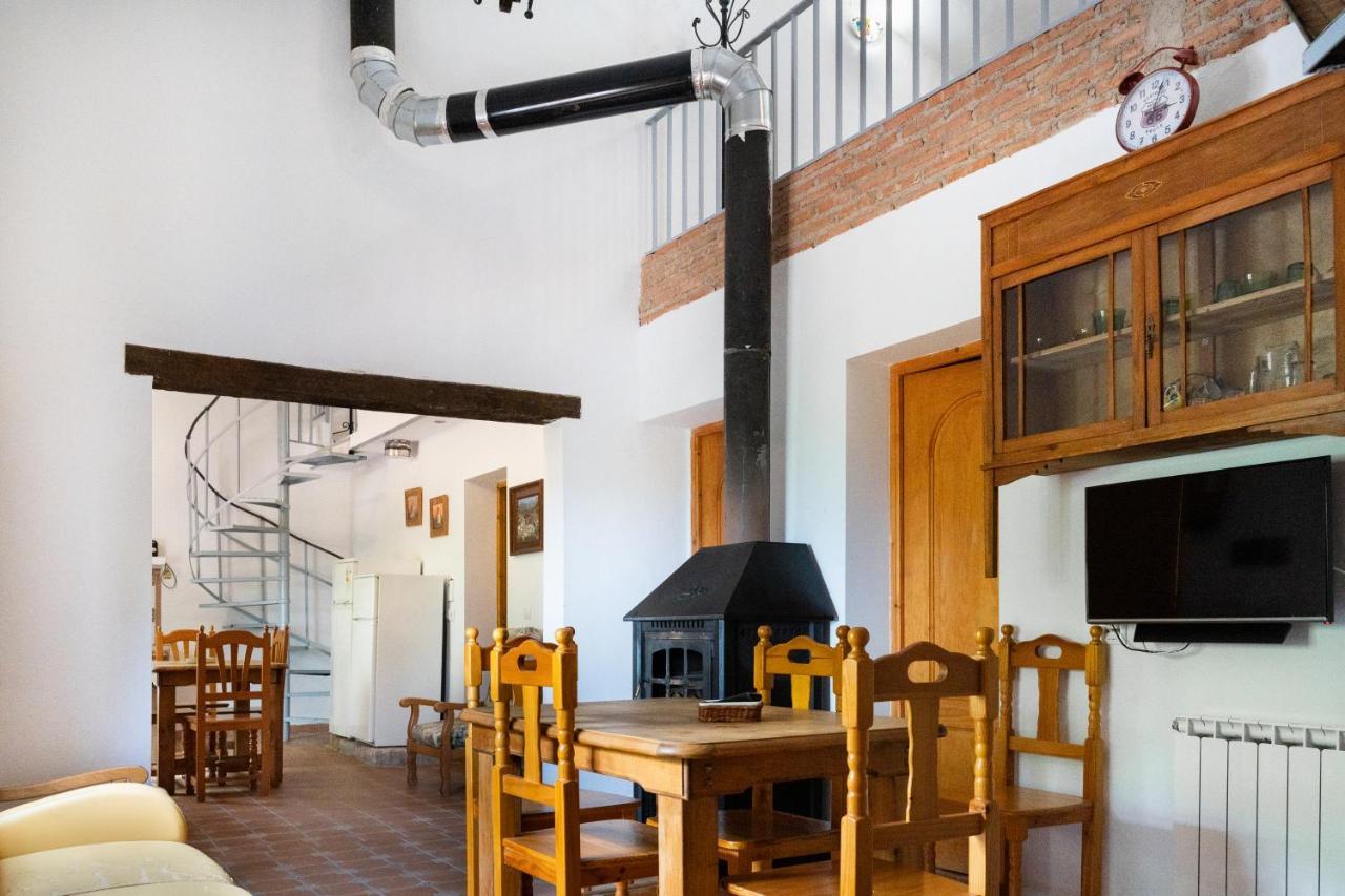 Hospedium Dlj Respira Cazorla Villa ลาอิรูลา ภายนอก รูปภาพ